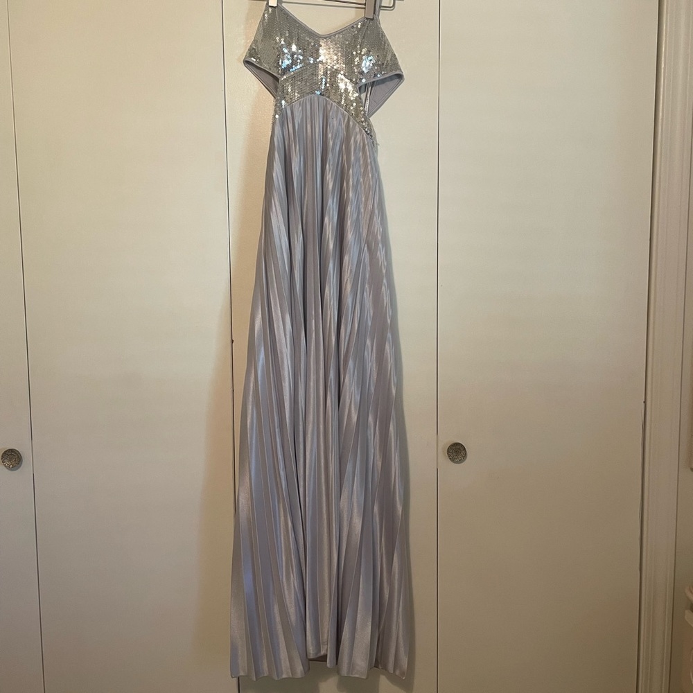 Masquerade Silver Sequin Formal | 5/6